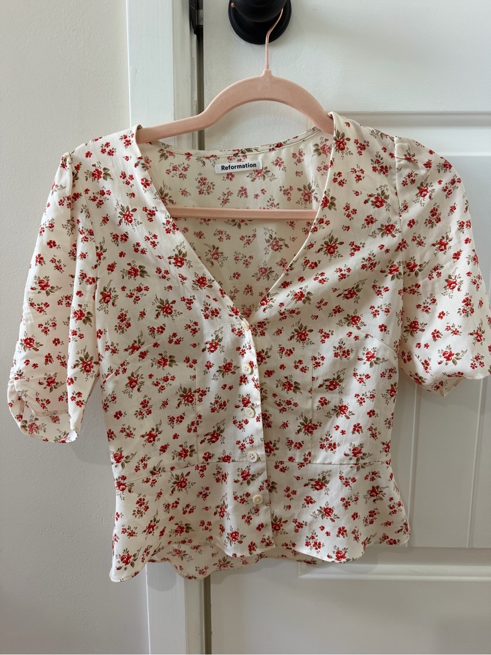 Reformation Floral Button Front Peplum Blouse Size 0 Cream Red Cottagecore